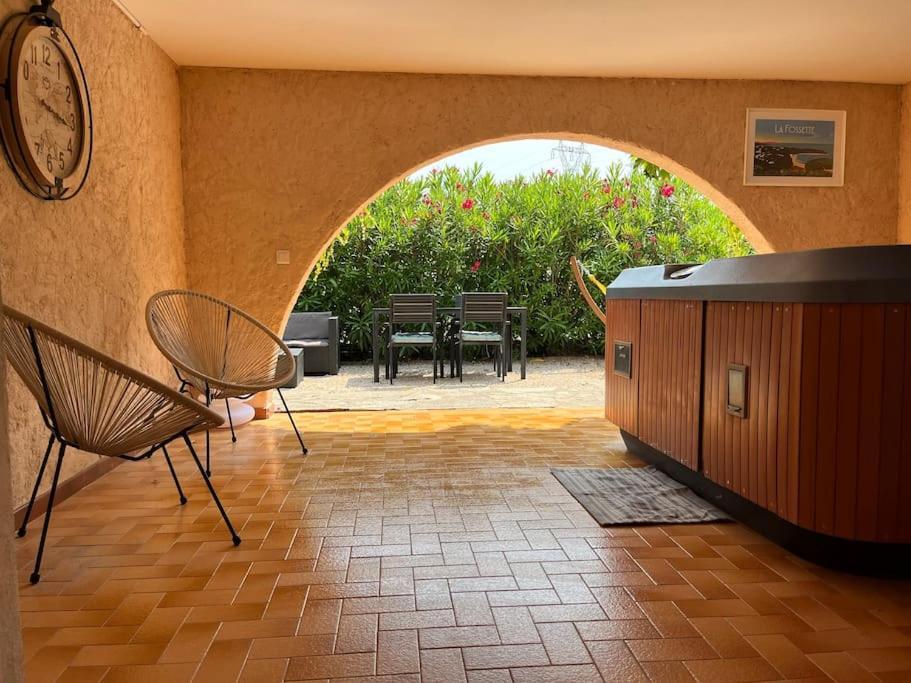 Bas De Villa 70M2 Independant Avec Espace Jacuzzi Prive Le Lavandou Ngoại thất bức ảnh